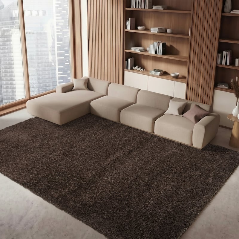 SAFAVIEH August Wilhelma Shag Solid 1.2-inch Thick Area Rug - 6' x 8' - Brown