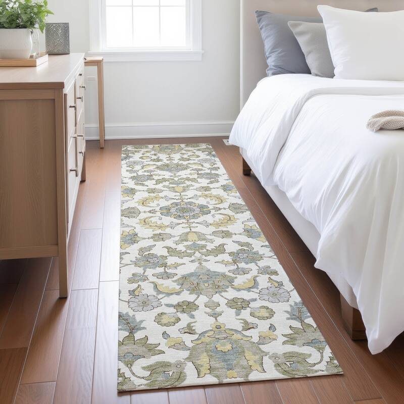 Machine Washable Indoor/ Outdoor Traditional Lanelle Chantille Rug