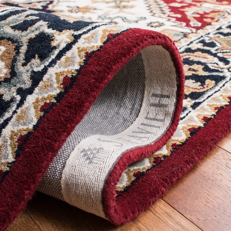 SAFAVIEH Handmade Heritage Carrol Traditional Oriental Wool Rug
