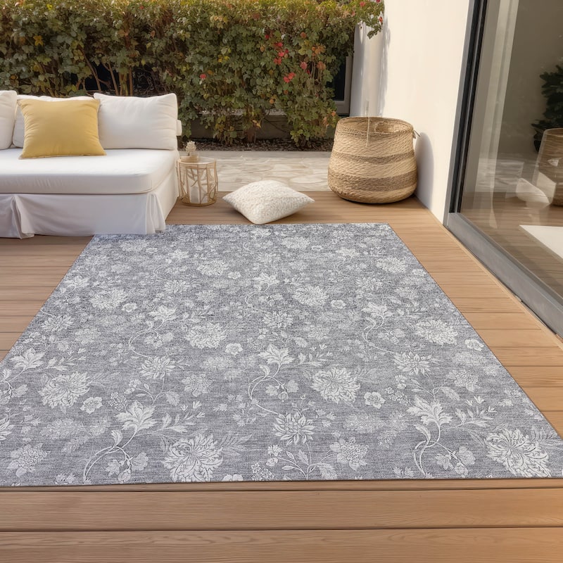 Machine Washable Indoor/ Outdoor Chantille Casual Floral Farmhouse Rug