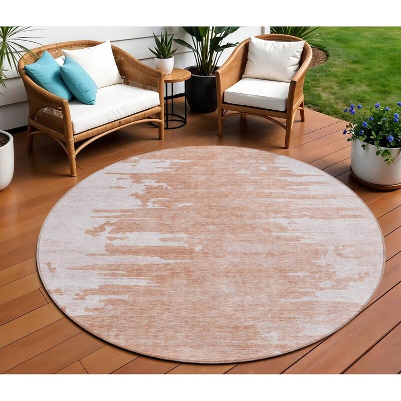 HomeRoots Abstract Transitional Rectangle Outdoor Rug - 8' Round