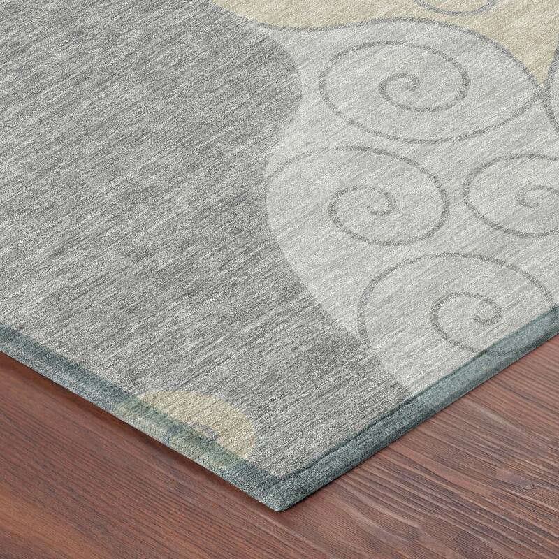 Machine Washable Indoor/ Outdoor Swirly Chantille Rug
