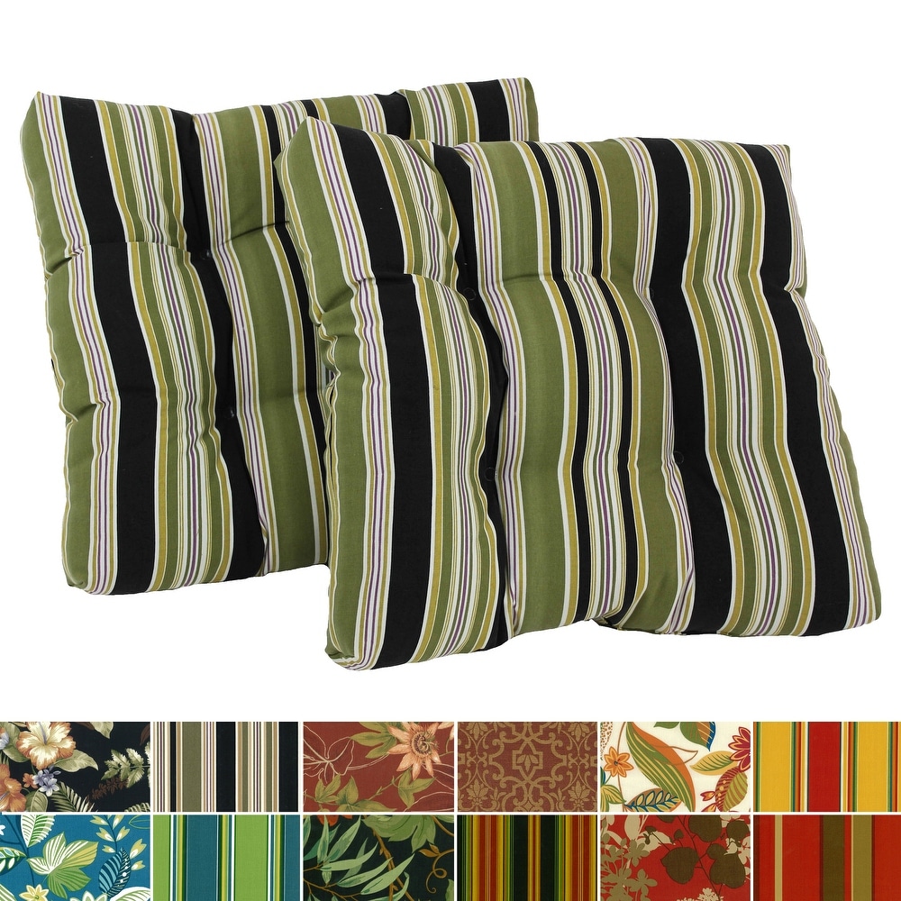 Blazing Needles 17-inch Square Polyester Outdoor Throw Pillows (Set of 4) -  On Sale - Bed Bath & Beyond - 30971804