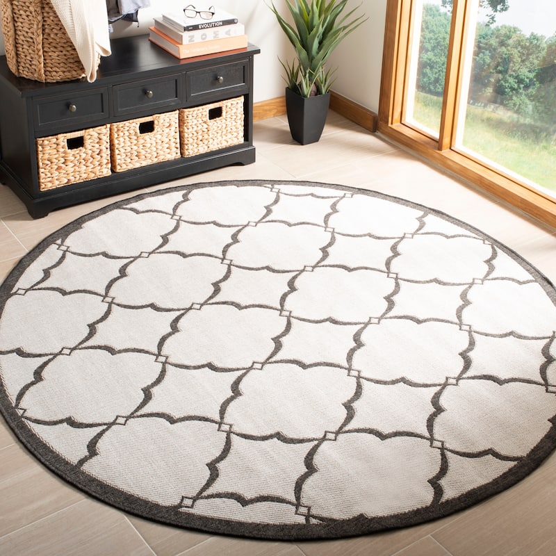 SAFAVIEH Linden Gaye Indoor/ Outdoor Waterproof Patio Backyard Rug. - 6'7" Round - Light Grey/Charcoal