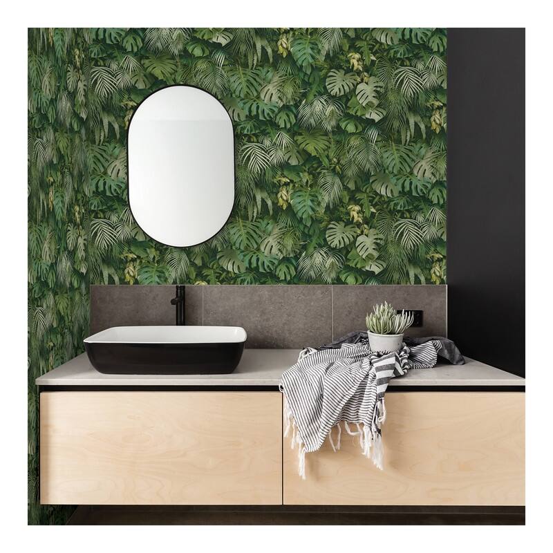 Advantage Luana Green Tropical Forest Wallpaper - 21 x 396 x 0.025