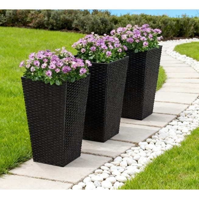 GDFStudio - Indoor Outdoor Woven Rattan-style Tall Tapered Planter Set with Drainage Hole & Removable Plug, Set of 3 - 24"H