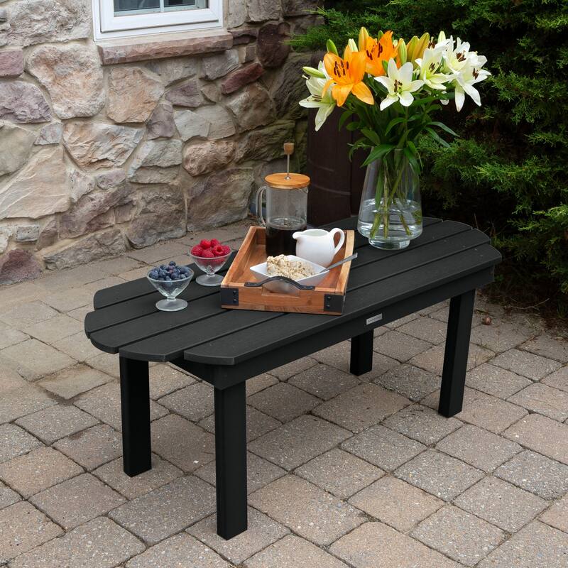 HIGHWOOD Outdoor Conversation Table