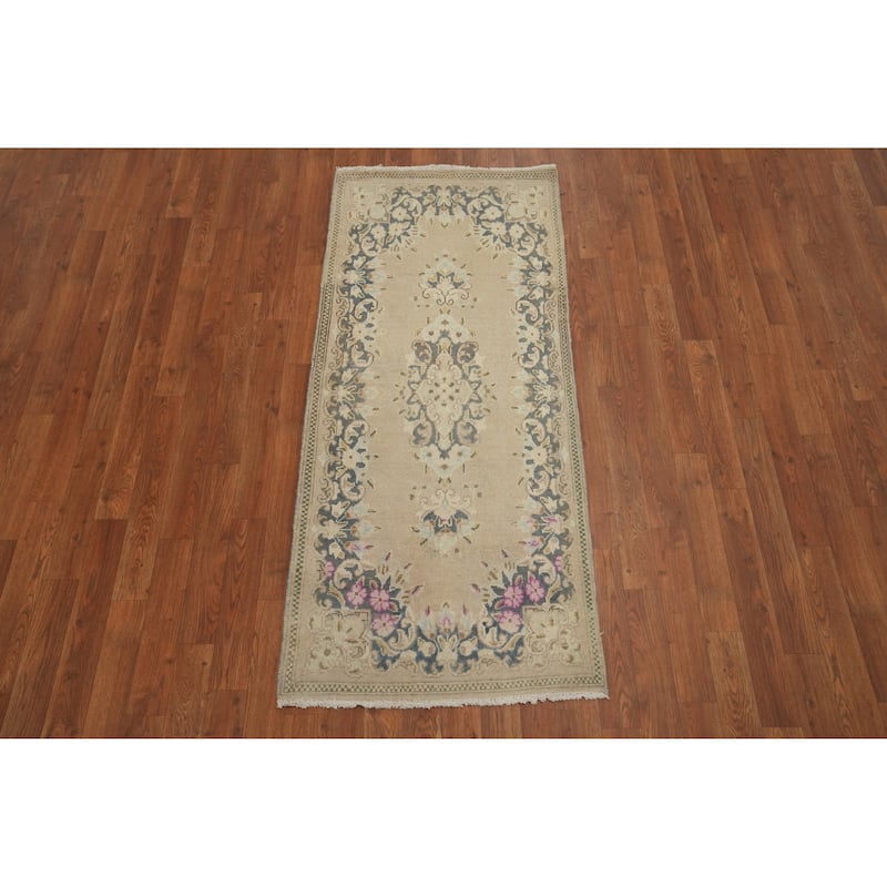 Hand Knotted Oriental 100% Wool Carpet Traditional Floral Beige & Ivories Kerman Runner Rug - 5' 4'' X 2' 3''