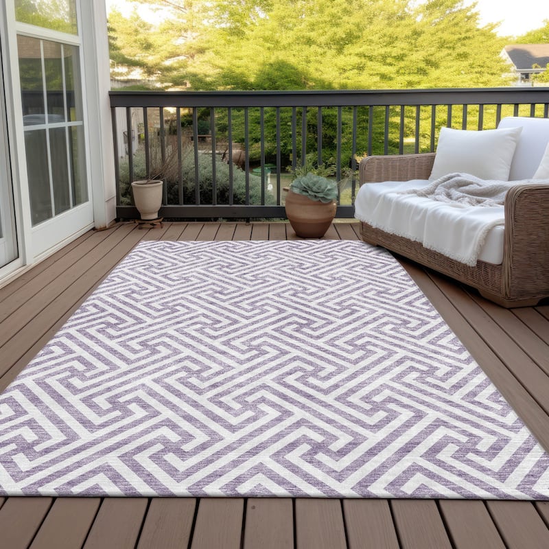 Machine Washable Indoor/ Outdoor Chantille Geo Modern Rug - Purple - 5' x 7'6"