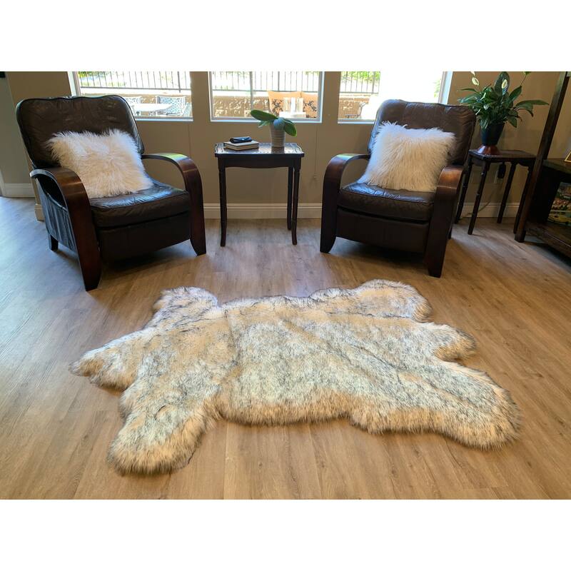 Highland Select Bear Shape Natural Long Wool Sheepskin Shag Rug