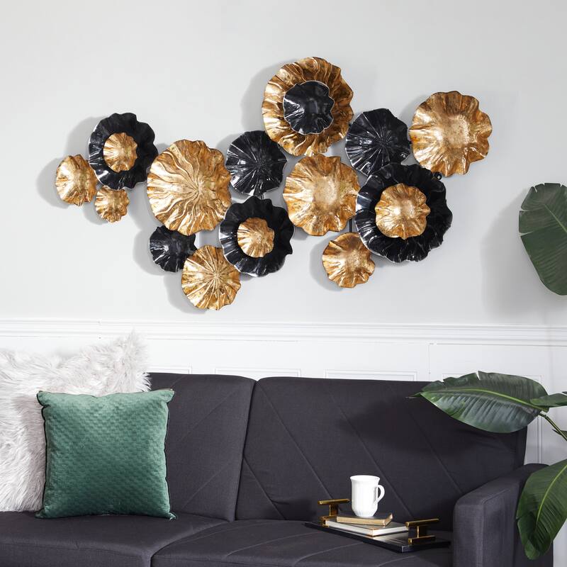 CosmoLiving by Cosmopolitan Gold Metal Plate Home Wall Decor with Textured Pattern