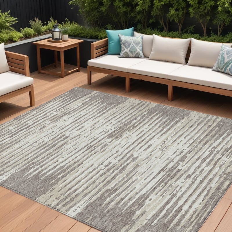 HomeRoots Striped Transitional Rectangle Outdoor Rug - 9' X 12'