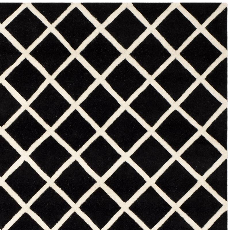 SAFAVIEH Handmade Chatham Retha Modern Moroccan Wool Rug