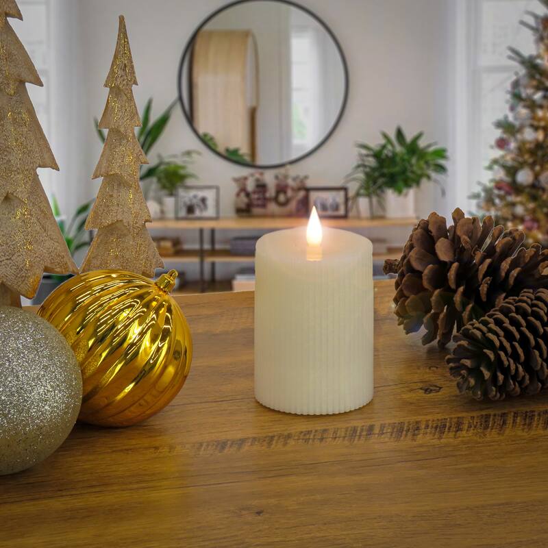 HGTV Home Collection 5 in Georgetown Real Motion Flameless Candle With Remote, Ivory, LED - 5 in