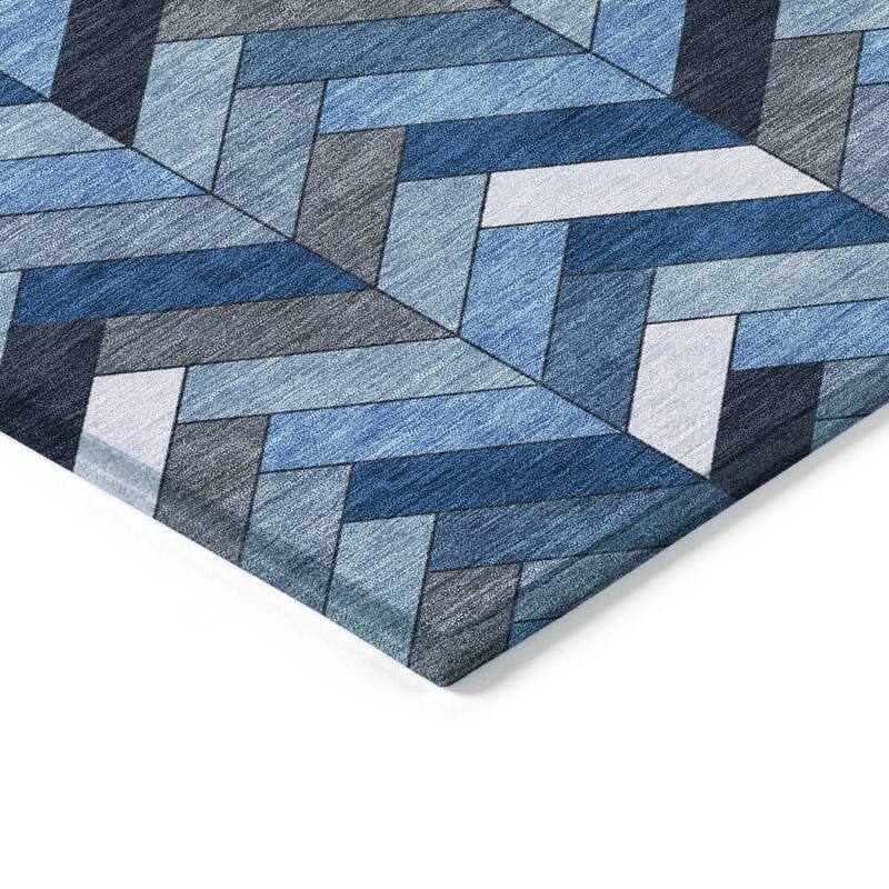 Machine Washable Indoor/ Outdoor Modern Chevron Chantille Rug