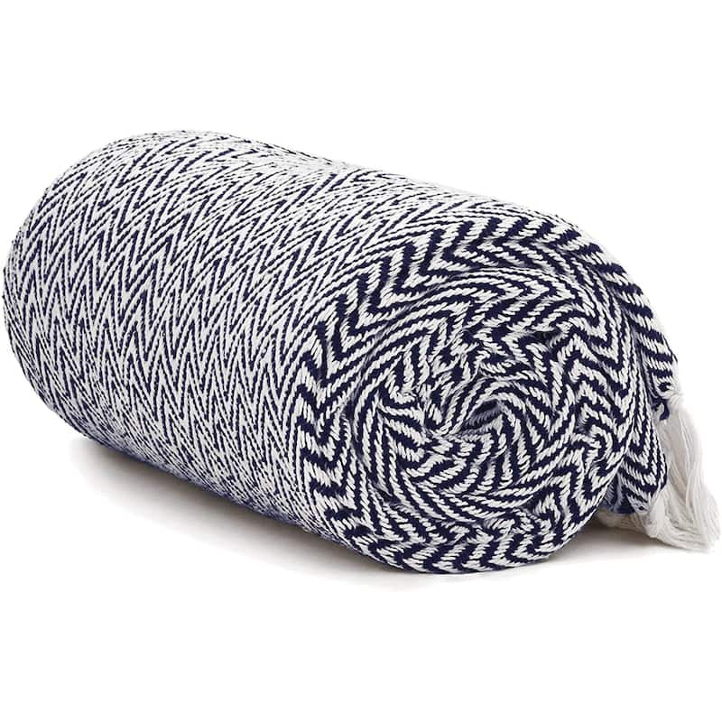 Handwoven Chevron Cotton Throw Blanket - All-Season Comfort with Boho-Chic Style!