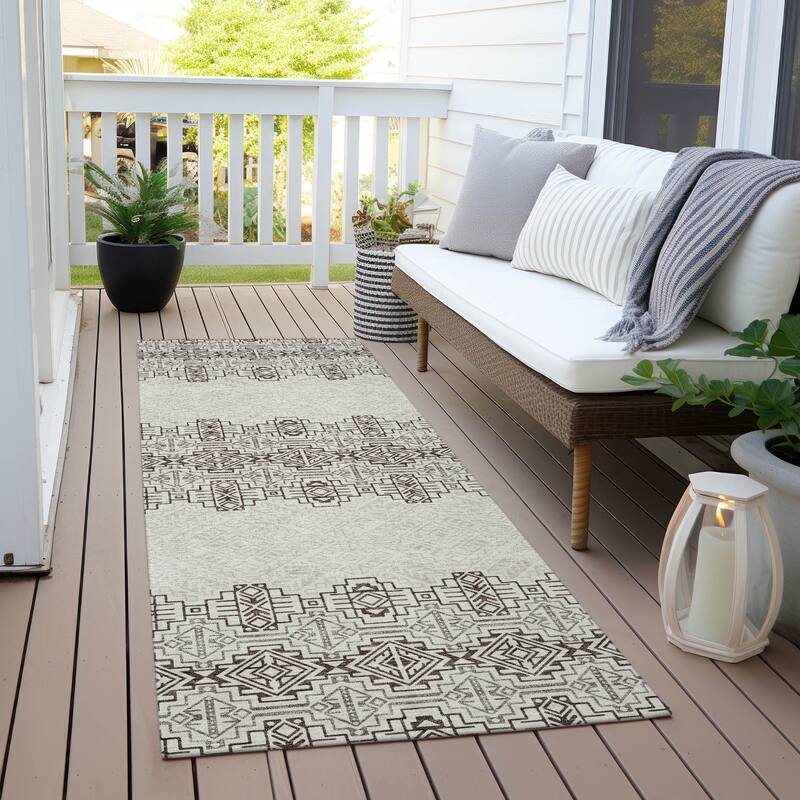 Machine Washable Indoor/ Outdoor Moroccan Boho Chantille Rug - Chocolate - 2'3" x 7'6"