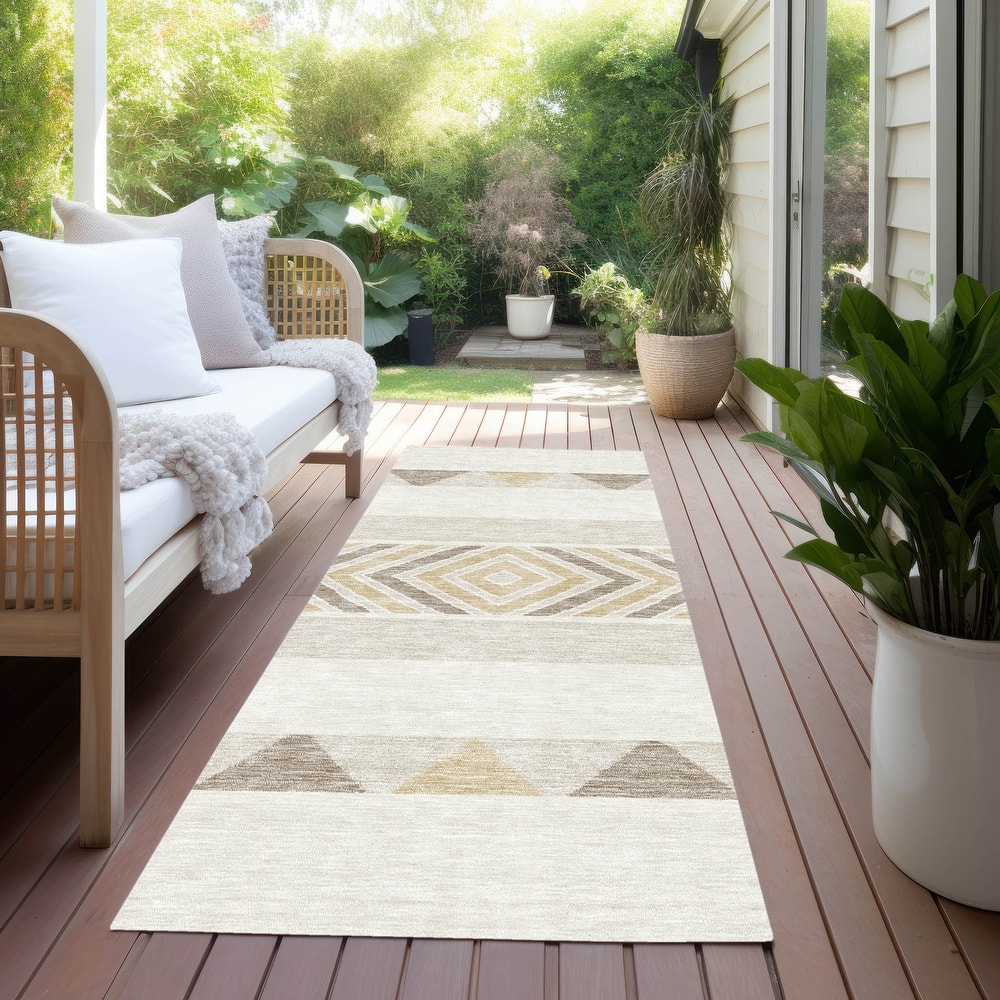 Machine Washable Indoor/ Outdoor Global Boho Chantille Rug