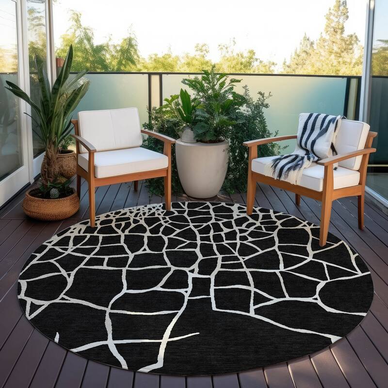 Machine Washable Indoor/ Outdoor Abstract Webby Chantille Rug