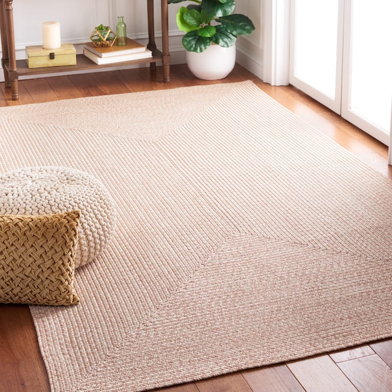 SAFAVIEH Handmade Braided Anthi Casual Rug - 4' Square - Natural