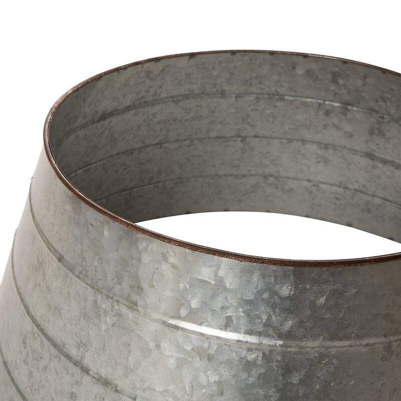 Glitzhome 22"D/26"D Christmas Classic Galvanized Metal Tree Collars