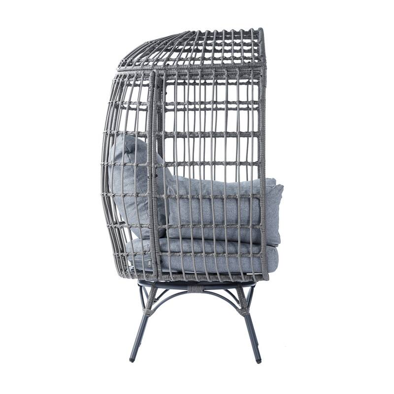 Commercial Indoor/Outdoor Wicker Swivel Lounge Chair with 4 Cushions