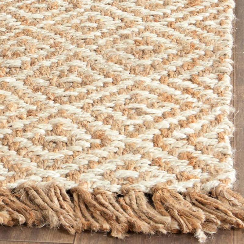 SAFAVIEH Handmade Natural Fiber Miley Jute Rug with Fringe