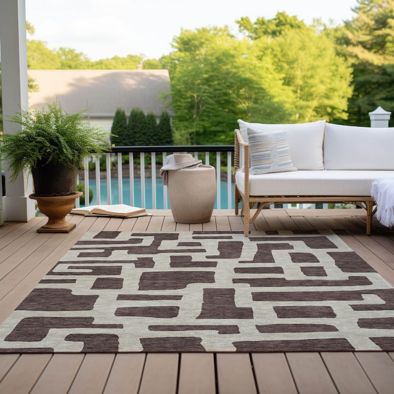 Machine Washable Indoor/ Outdoor Chantille Contemporary Geo Rug