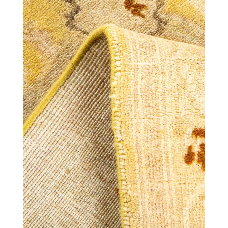 Overton Handknotted Wool Contemporary Floral Green Runner
