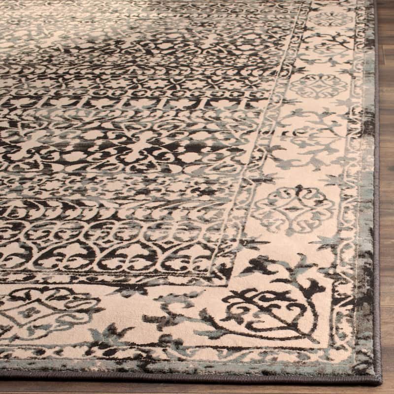 SAFAVIEH Brilliance Luxandra Vintage Boho Distressed Oriental Rug