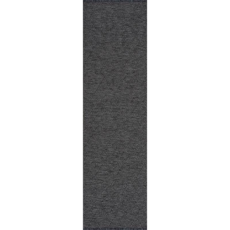 Alameda Solid Color Geometric Machine Washable Indoor Area Rug