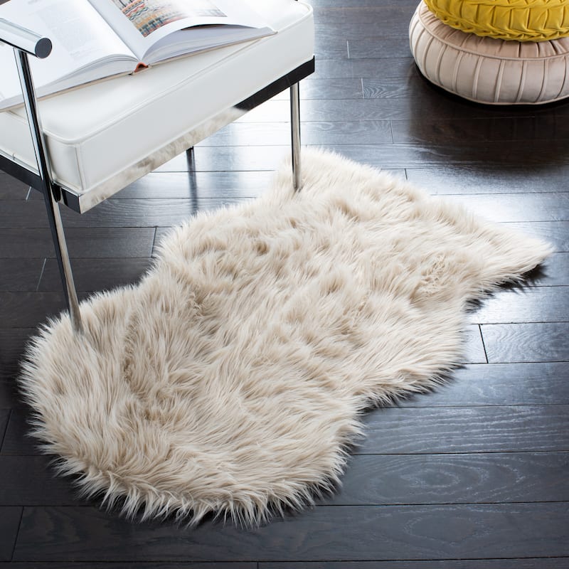 SAFAVIEH, Faux Sheep Idith Shona 2.4-inch Thick Rug - 3' x 5' - Beige