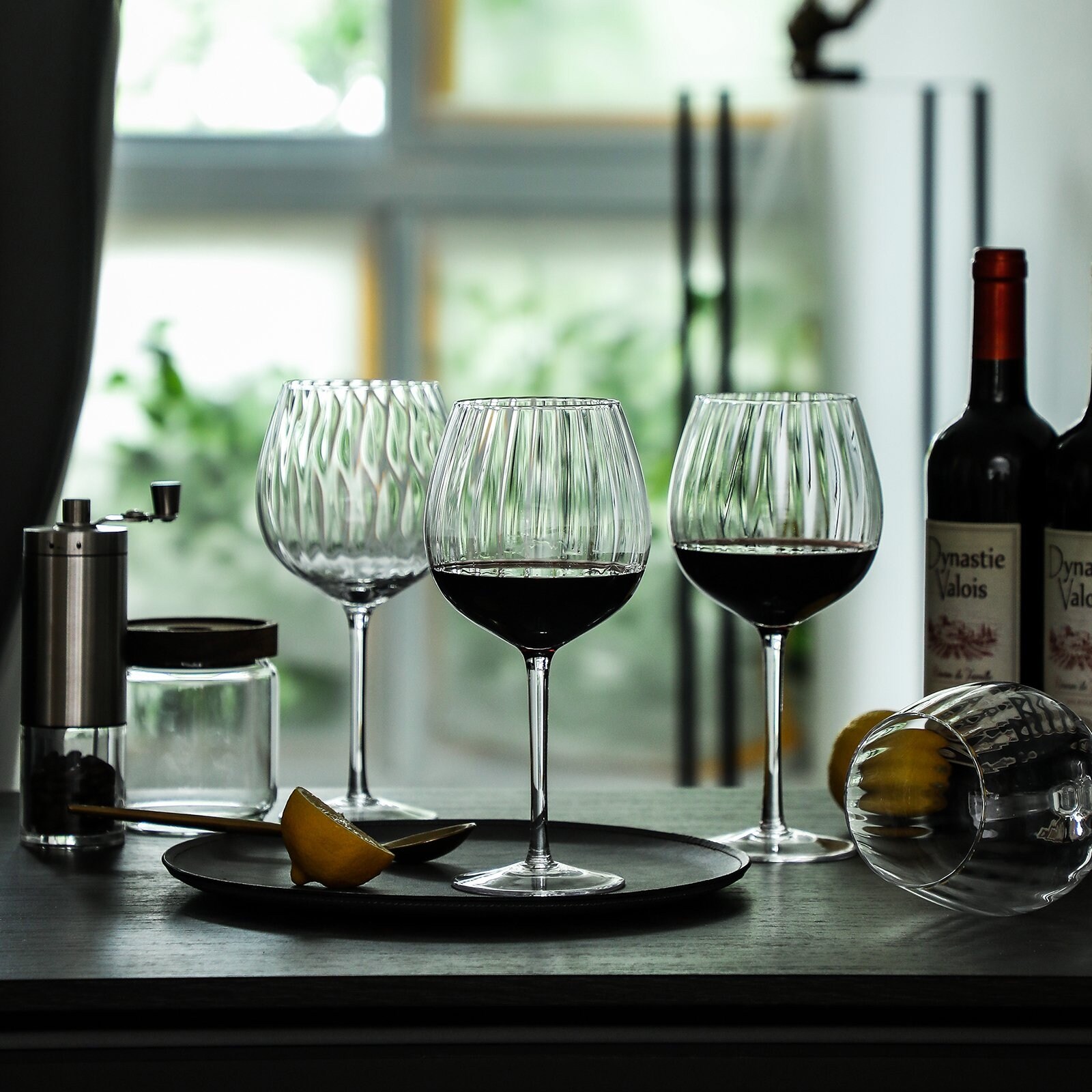 https://ak1.ostkcdn.com/images/products/is/images/direct/d276ed2a71c36a43a5c285cdf0d8a02b5c3c1bc2/Ribbed-Optic-Wine-Glasses-set-of-4.jpg