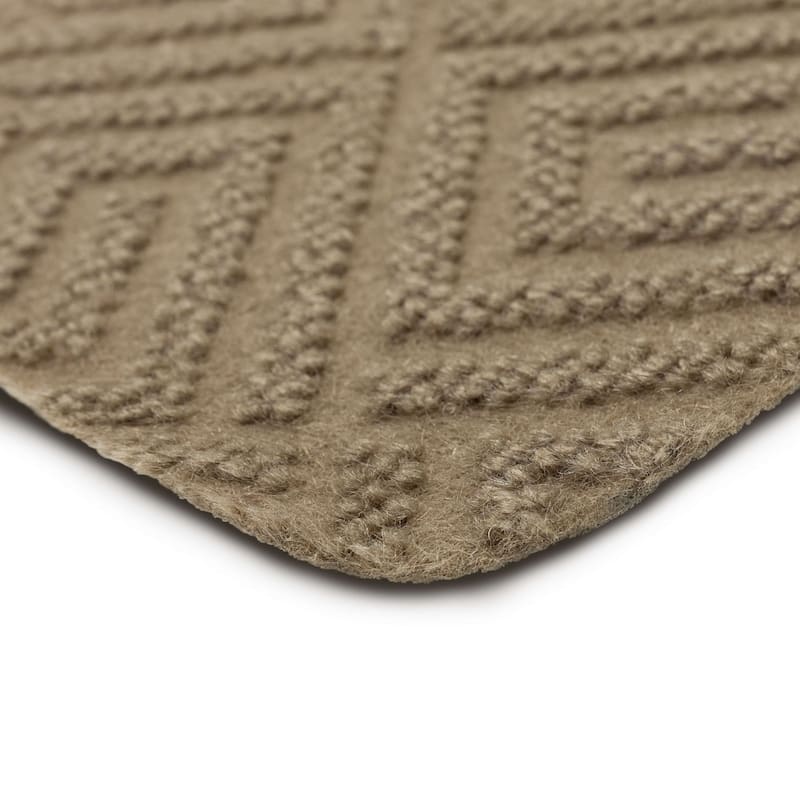 Mohawk Home Needlepunch Venice Stair Treads (Pack of 15) - 18" x 30"