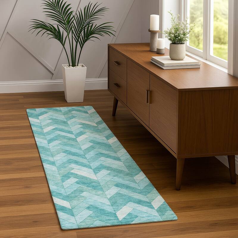 Machine Washable Indoor/ Outdoor Modern Chevron Chantille Rug