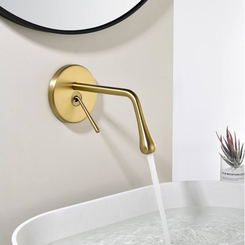 Solid Brass Wall Mounted Single-handle Bathroom Faucet