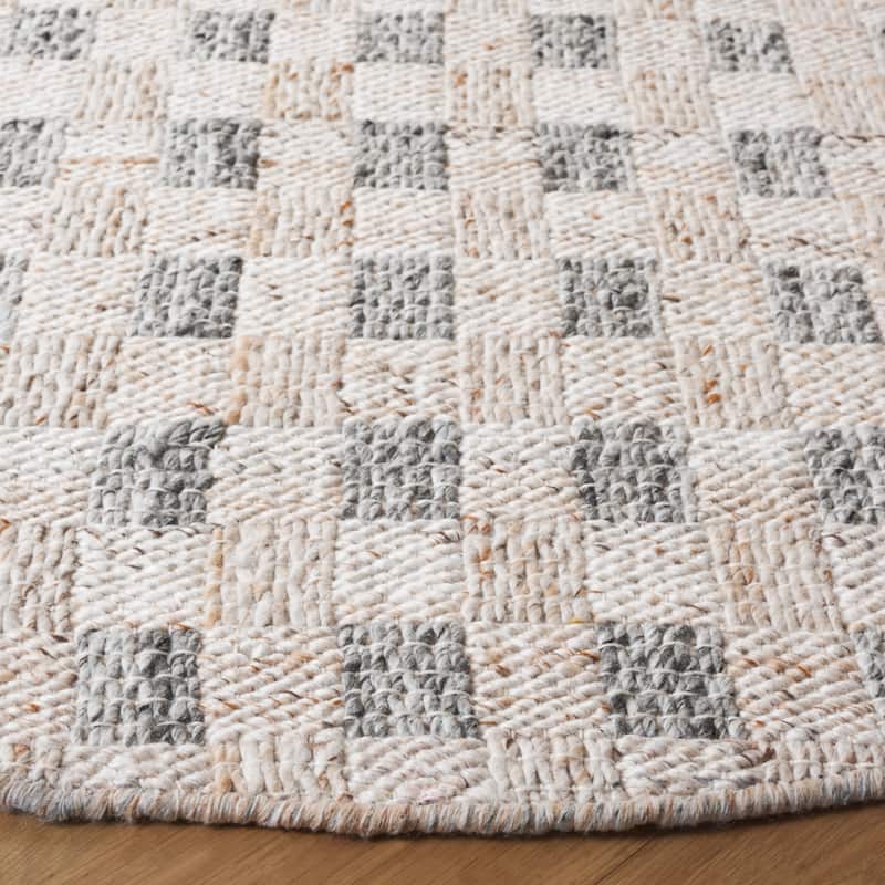 SAFAVIEH Handmade Renewal Friedlinde Rug