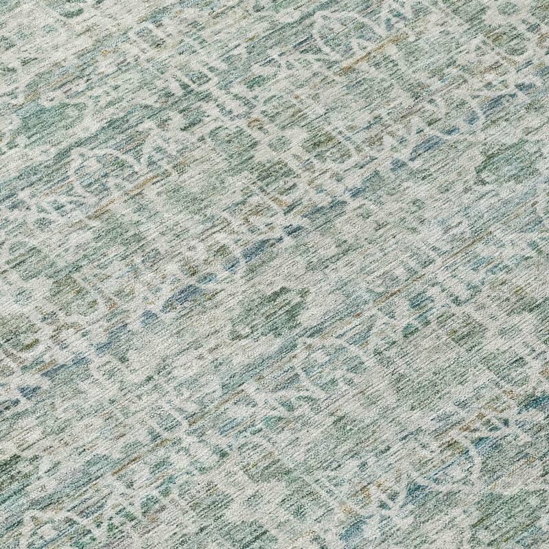 Machine Washable Indoor/Outdoor Traditional Harmony Chantille Rug