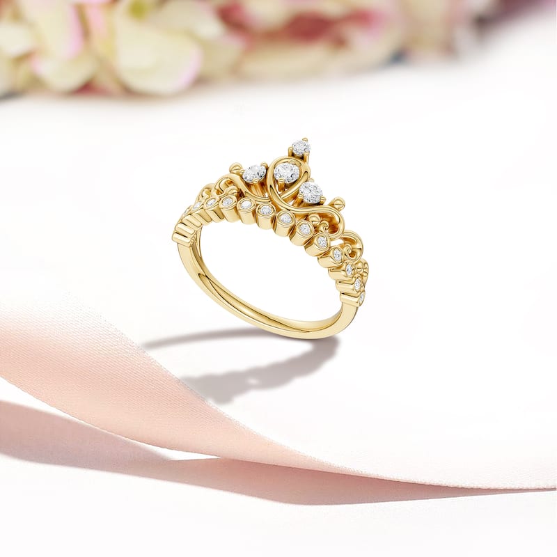 1/4ct TDW Diamond Crown Ring in 10K Gold for Women