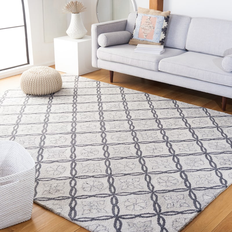 SAFAVIEH Handmade Marquee Nigel Trellis Rug - 8' x 10' - Ivory/Grey