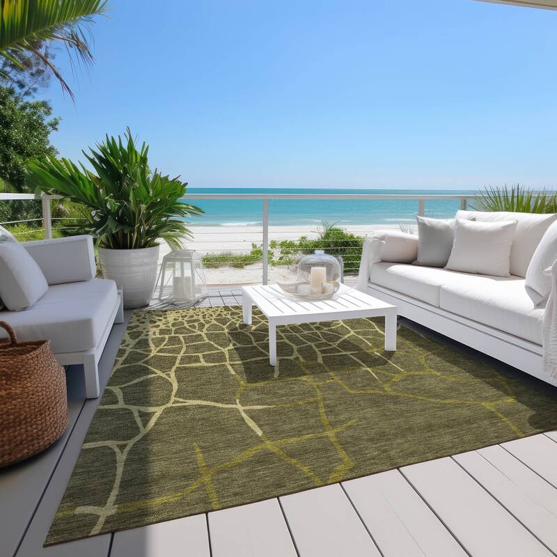 Machine Washable Indoor/ Outdoor Abstract Webby Chantille Rug
