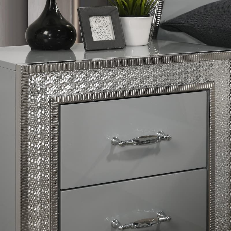 Furniture of America Rosdale Glam 5-Piece Metallic Grey Wood 7-Sided LED Headboard Platform Bedroom Set with Rectangular Mirror