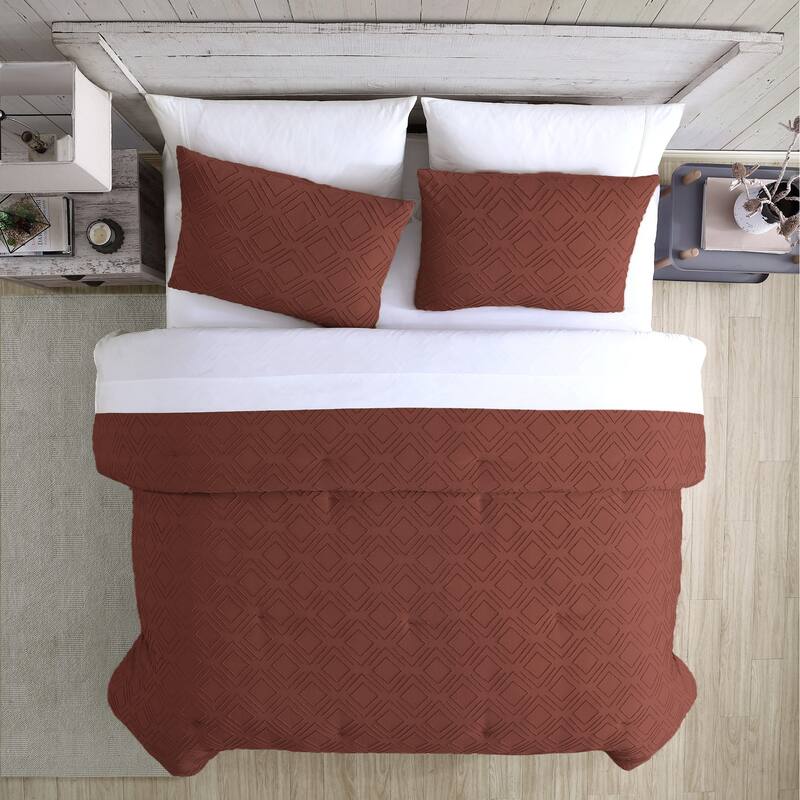 Modern Threads Everett 3-Piece Clipped Jacquard Comforter Set