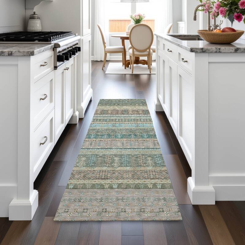 Machine Washable Indoor/Outdoor Global Kilim Chantille Rug