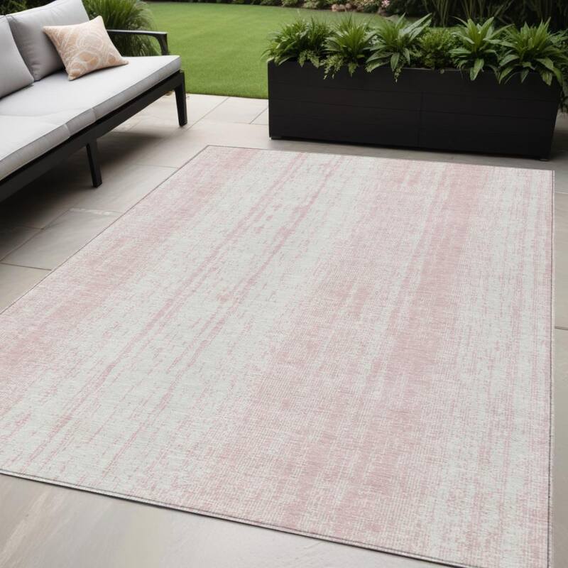HomeRoots Striped Transitional Rectangle Outdoor Rug - 5' X 8'