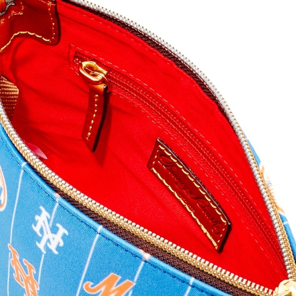 Dooney and bourke mets