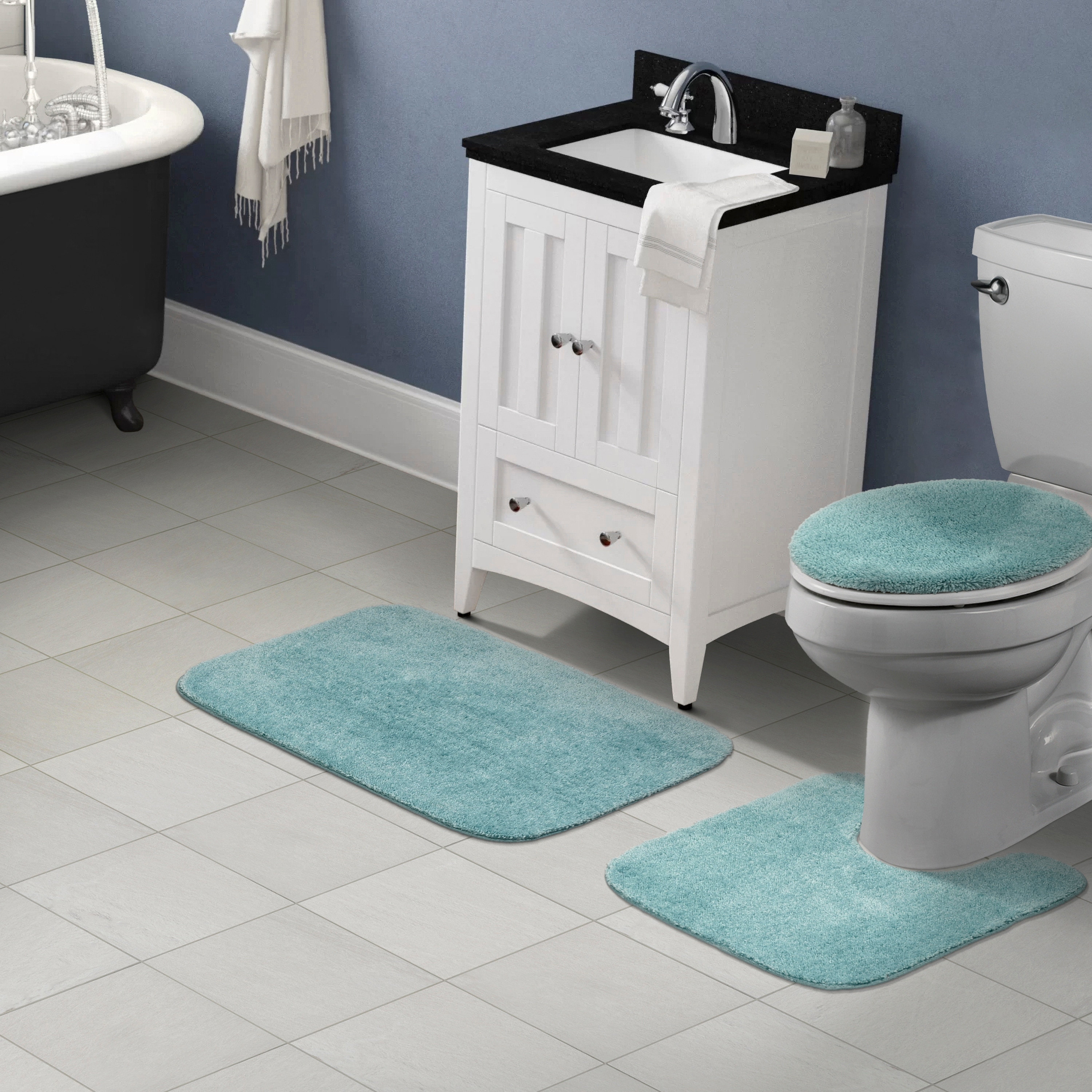 https://ak1.ostkcdn.com/images/products/is/images/direct/d2938aa467958aafe3e2e9601002b87243eda59b/Traditional-Plush-Sea-Foam-Washable-Nylon-Bathroom-Rug-Runner.jpg