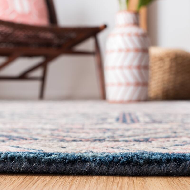 SAFAVIEH Handmade Micro-Loop Maider Transitional Wool Rug