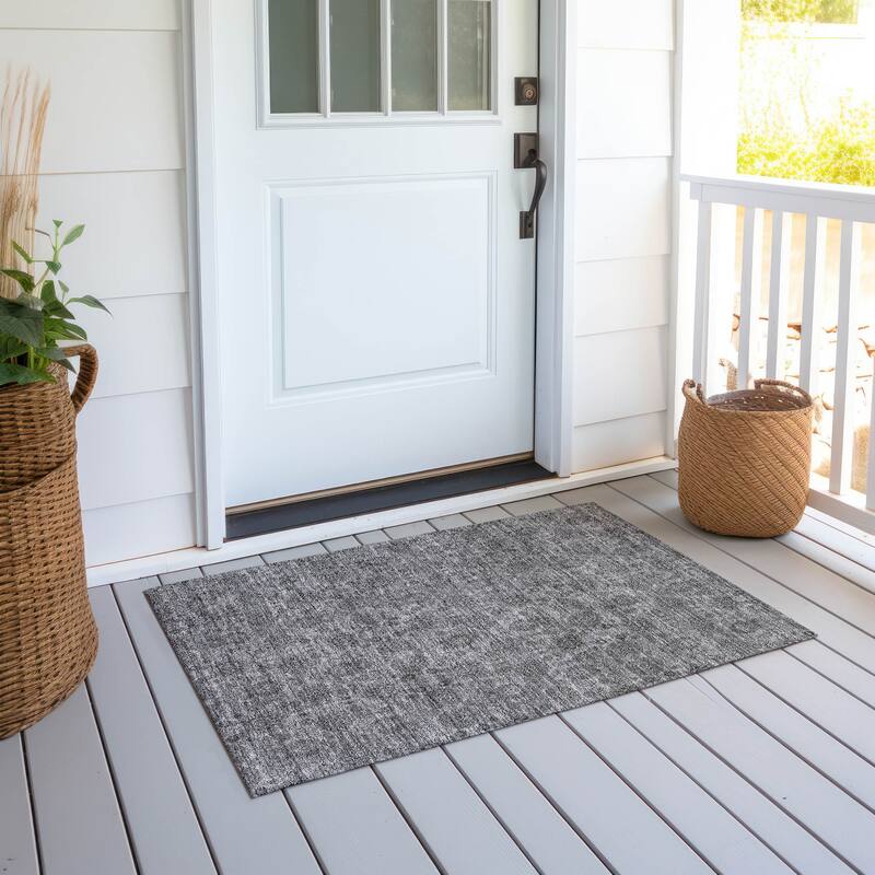 Machine Washable Indoor/ Outdoor Chantille Traditional Floral Rug