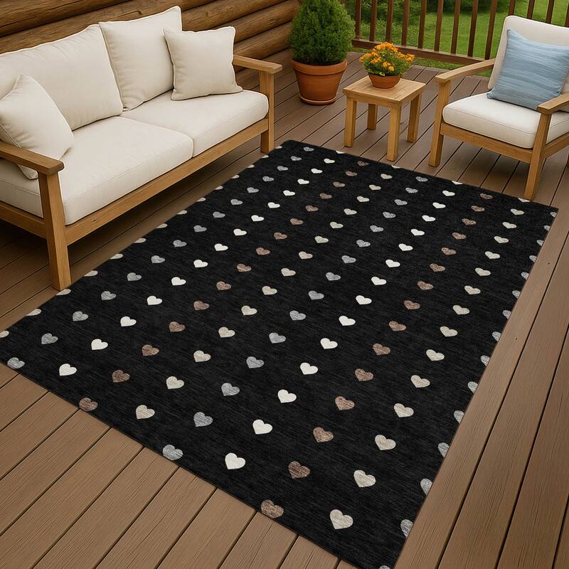 Machine Washable Indoor/ Outdoor Modern Hearts Chantille Rug